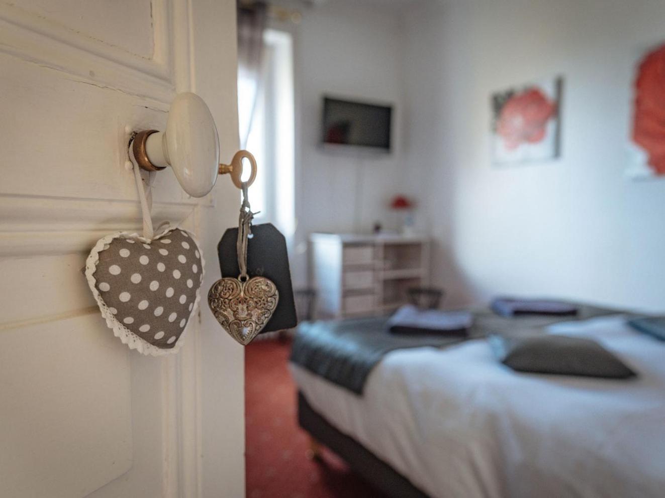 La Villa Côté Cour Dinan Habitación foto